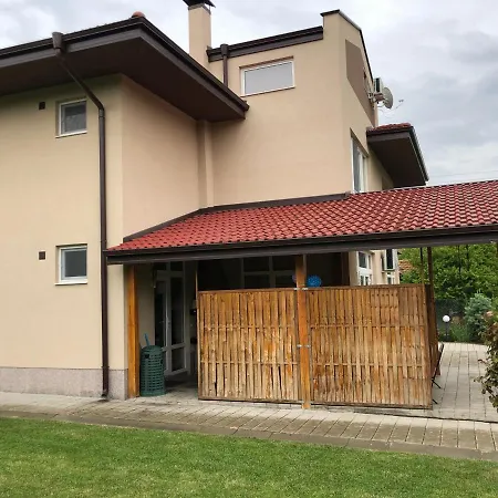 Jerman 게스트하우스 *